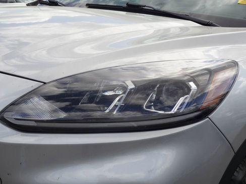 Used 2020 Ford Escape SEL image 15