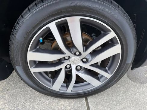 Used 2017 Honda Pilot Touring image 9