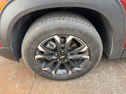 Used 2022 Chevrolet TrailBlazer LT AWD/4WD image 6