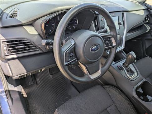 Used 2021 Subaru Outback AWD/4WD image 10