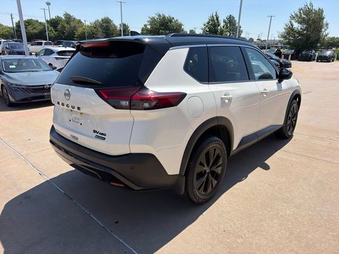 Used 2023 Nissan Rogue SV w/ SV Premium B Package AWD/4WD image 5