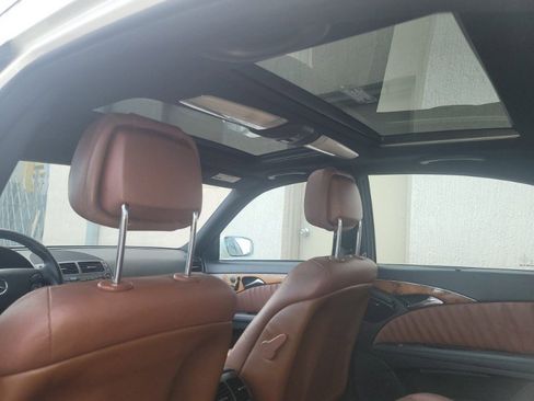 Used 2009 Mercedes-Benz E 550 Sedan image 24