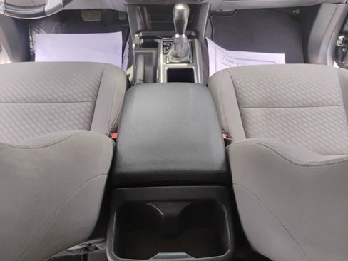 Used 2021 Toyota Tacoma SR5 RWD image 55