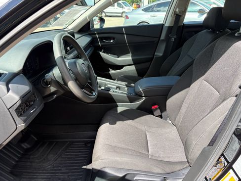 Certified 2025 Honda Accord LX image 10