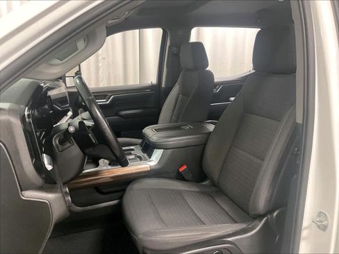 Used 2022 Chevrolet Silverado 1500 RST w/ Convenience Package II image 10