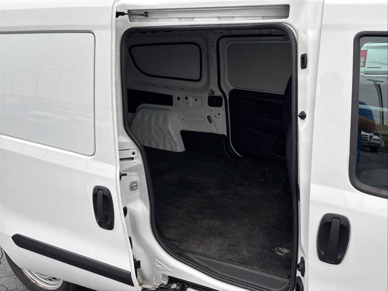 Used 2018 RAM ProMaster City Tradesman FWD image 11