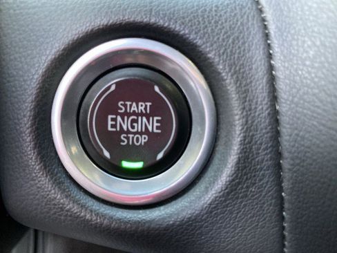 Used 2021 Chevrolet Tahoe RST w/ Luxury Package image 16