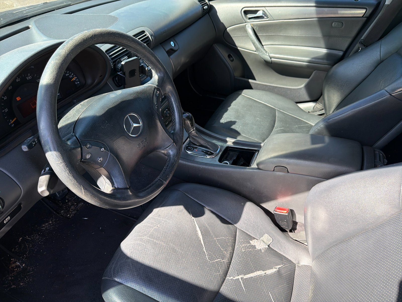 Used 2004 Mercedes-Benz C 230 Sedan image 8