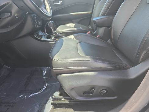 Used 2020 Jeep Compass Limited AWD/4WD image 25