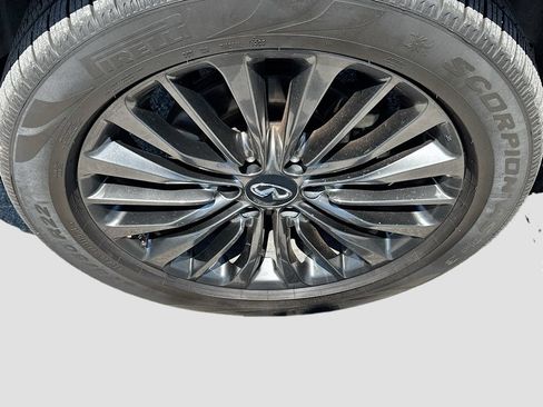Used 2022 INFINITI QX80 Sensory w/ Cargo Package RWD image 11