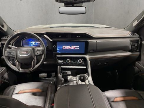 Used 2025 GMC Sierra 1500 AT4 w/ AT4 Premium Package image 12