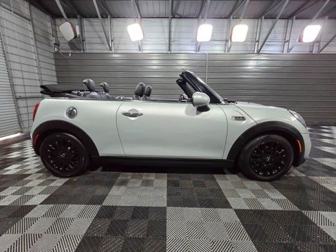 Used 2018 MINI Cooper S FWD image 10