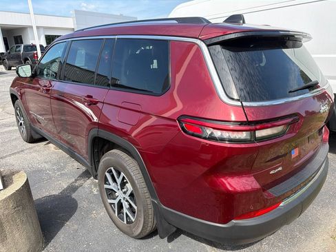 Used 2023 Jeep Grand Cherokee L Limited w/ Trailer Tow Group (B) AWD/4WD image 3