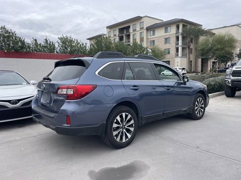 Used 2015 Subaru Outback 2.5i Limited image 2