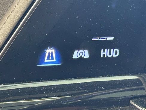 Used 2023 Cadillac Escalade Premium Luxury AWD/4WD image 25