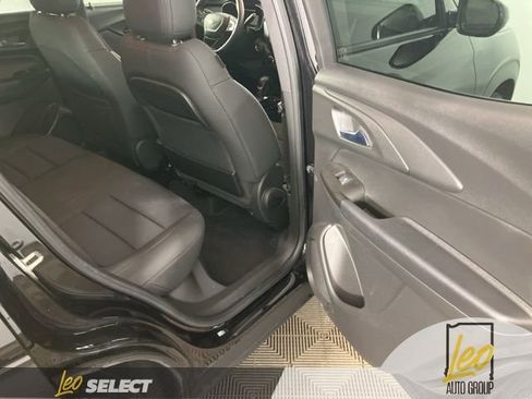 Used 2022 Chevrolet TrailBlazer RS FWD image 24