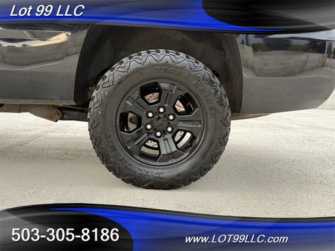 Used 2017 Chevrolet Tahoe LT w/ Z71 Midnight Edition image 47