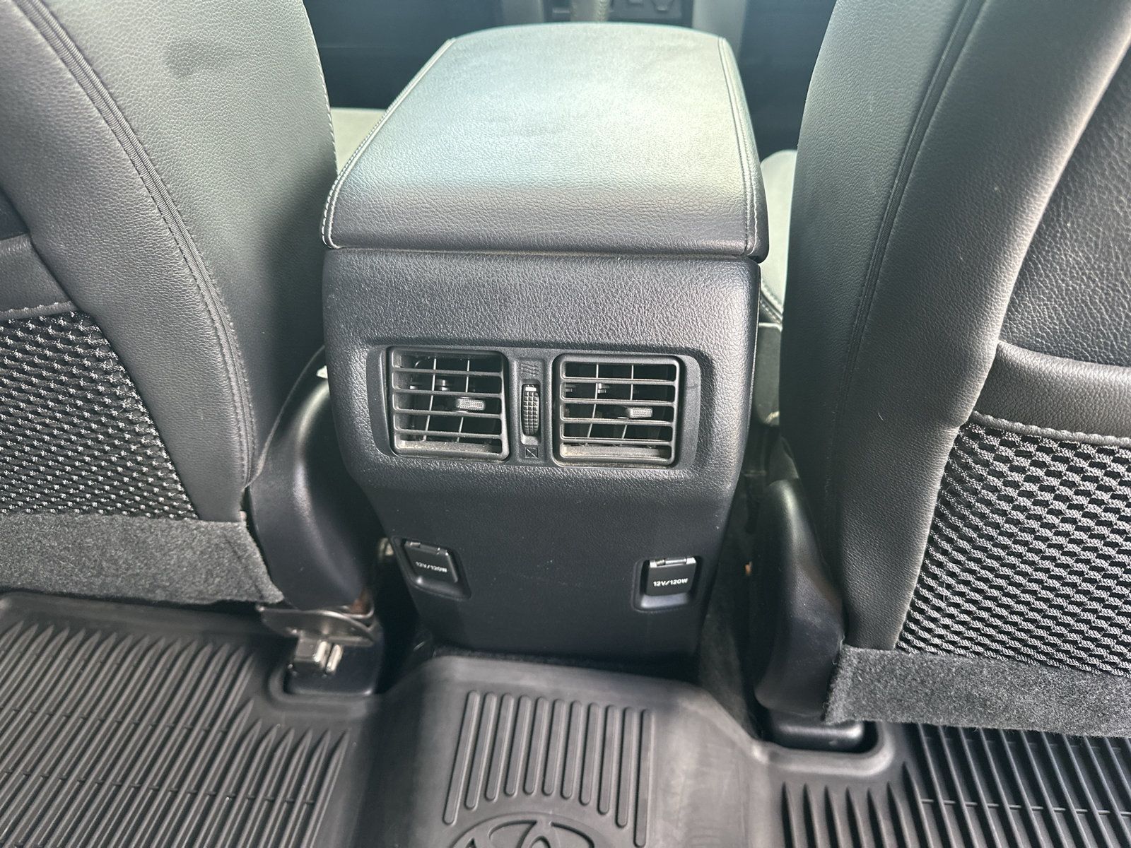 Used 2019 Toyota 4Runner SR5 Premium AWD/4WD image 33