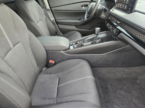Used 2023 Honda Accord Sport image 10