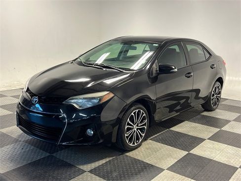 Used 2015 Toyota Corolla S image 3