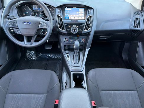 Used 2018 Ford Focus SEL FWD image 13