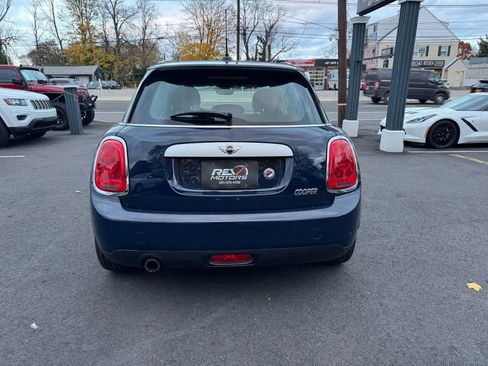 Used 2015 MINI Cooper 4-Door Hardtop image 7