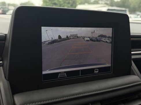 Used 2024 Chevrolet Tahoe LS RWD image 16