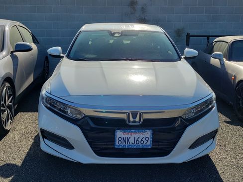 Used 2019 Honda Accord LX image 2