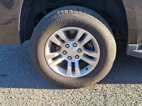 Used 2018 Chevrolet Tahoe LT AWD/4WD image 34