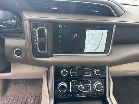 Used 2023 GMC Yukon Denali image 17