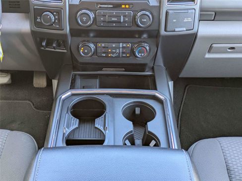 Used 2019 Ford F250 XLT w/ XLT Premium Package image 21