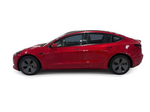 Certified 2023 Tesla Model 3 Standard Range RWD image 3