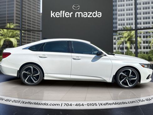 Used 2022 Honda Accord Sport image 8