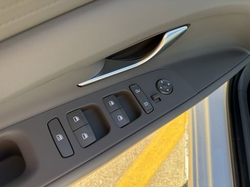 New 2026 Hyundai Elantra SE image 12