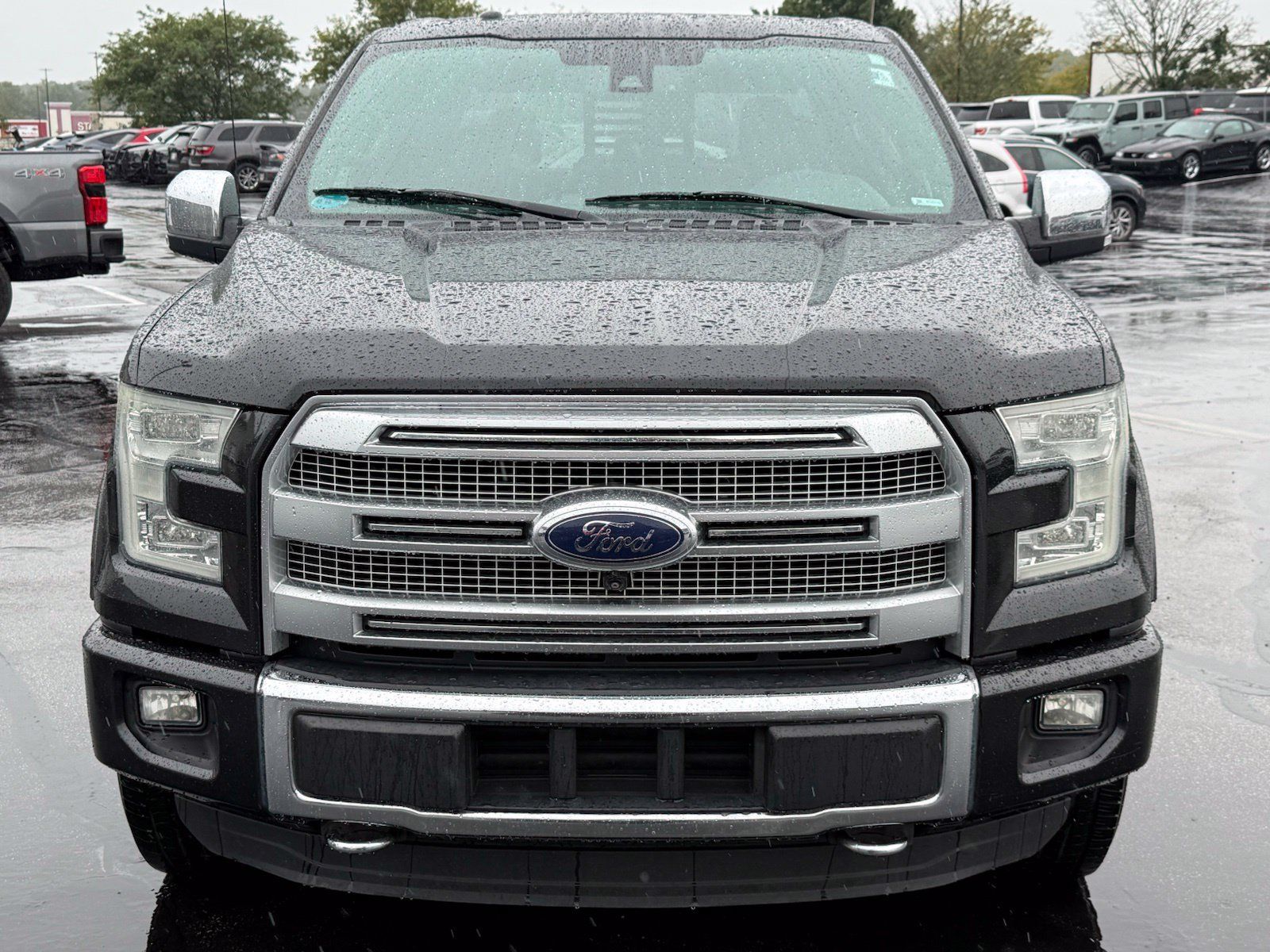 Used 2015 Ford F150 Platinum w/ Equipment Group 701A Luxury AWD/4WD image 9