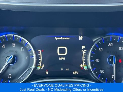 New 2026 Chrysler Pacifica Select image 12