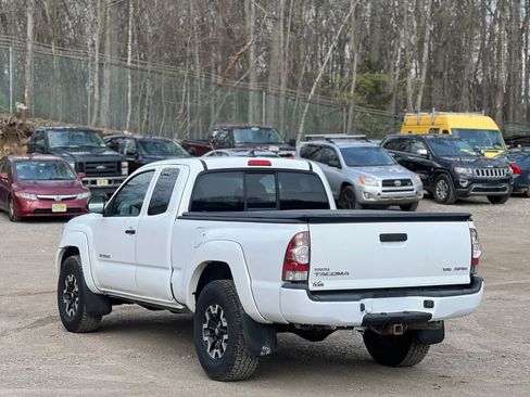 Used 2014 Toyota Tacoma 4x4 Access Cab V6 w/ SR5 Package image 4