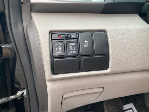 Used 2011 Honda Odyssey EX image 20