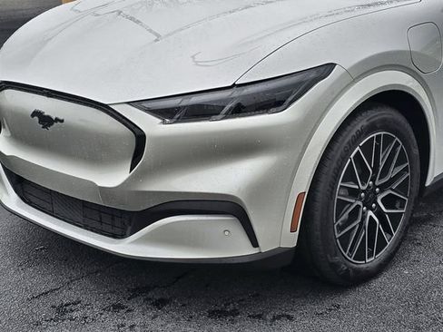 New 2025 Ford Mustang Mach-E Premium image 10