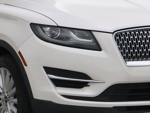 Used 2019 Lincoln MKC Premiere FWD image 7