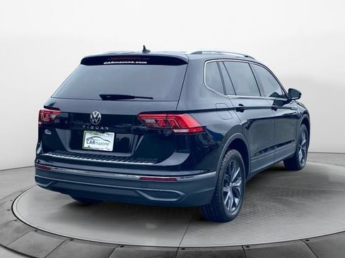 Used 2023 Volkswagen Tiguan SE FWD image 5