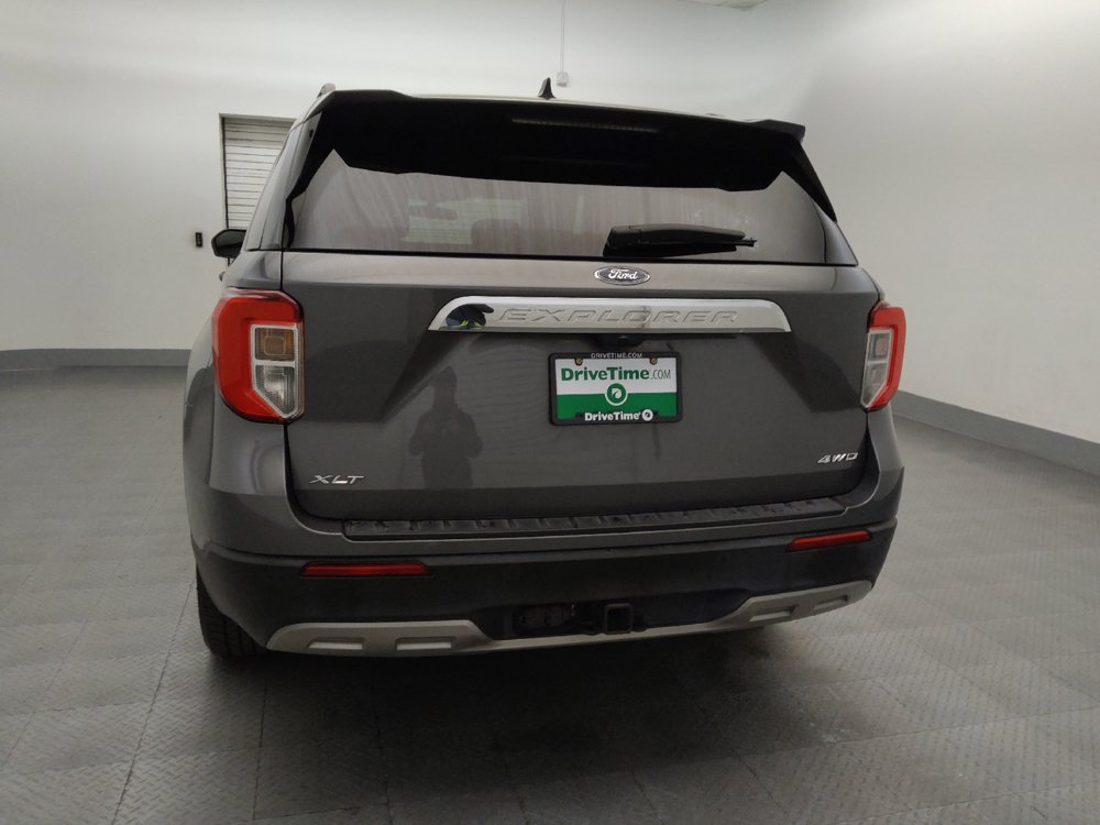 Used 2023 Ford Explorer XLT w/ Equipment Group 202A AWD/4WD image 6
