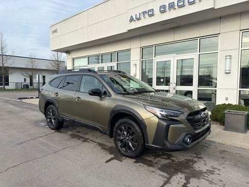 Used 2025 Subaru Outback Onyx Edition w/ Popular Package #2 image 1