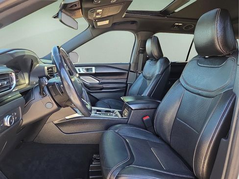 Used 2020 Ford Explorer ST w/ Premium Technology Package AWD/4WD image 15
