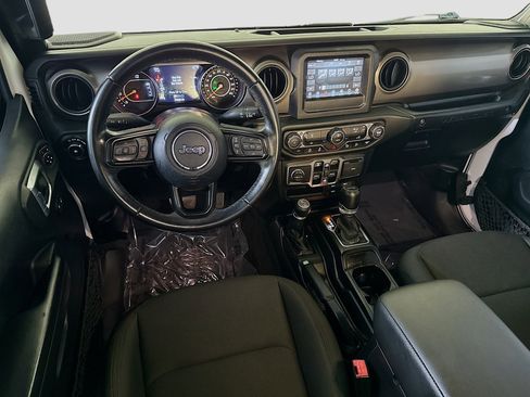 Used 2021 Jeep Wrangler Unlimited Sport image 17