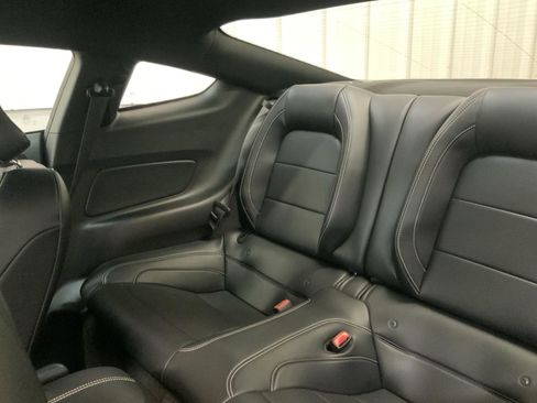 Used 2015 Ford Mustang GT Premium w/ Equipment Group 401A RWD image 28