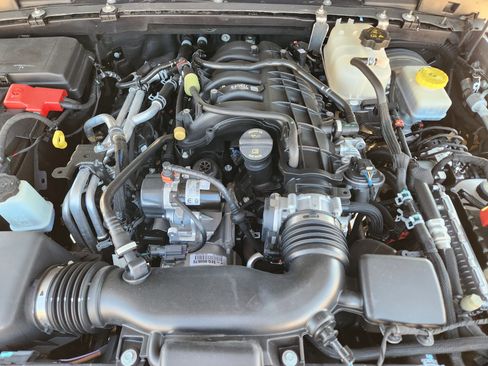 Used 2023 Jeep Wrangler Rubicon image 32