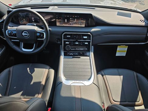 New 2026 Nissan Armada SL image 7