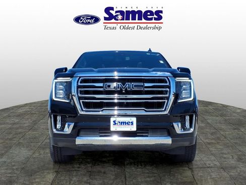 Used 2022 GMC Yukon SLT w/ SLT Premium Package image 2