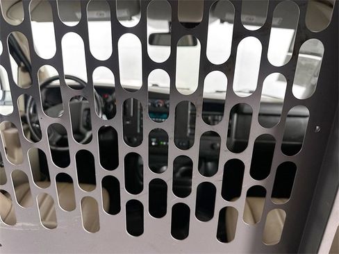 Used 2021 Chevrolet Express 3500 w/ Driver Convenience Package image 19